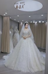-台湾蔡美月婚纱租赁