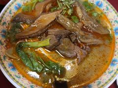 红烧牛三宝面-金杨拉面王小吃面馆·牛三宝面·红烧牛肉粉