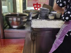 -吴升米皮店(红专南路分店)