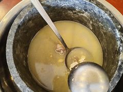 -鲁朗纳麦石锅鸡庄园