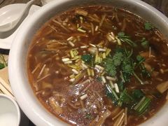 -郑享吃烧烤烩面(红专路店)