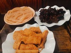 -肖肖酸萝卜鱼火锅(总店)