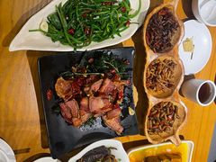 -隔壁老王·家常云南菜(花巷店)