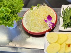 -生活如沸·顺德水牛奶火锅(大学路店)