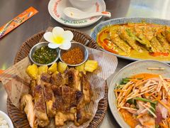 -小小集渔·泰式大排档(太古里香槟店)