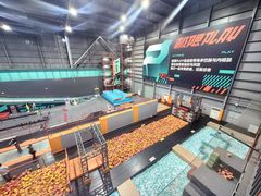-极限PLAY运动娱乐新世界·团建派对潮玩休闲馆·室内蹦极高空游乐园