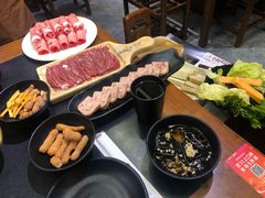 -沸炉重庆老火锅(军事博物馆店)