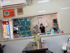 -亚忠小吃店(曾厝垵店)