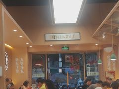 -华记煲仔华·煲仔饭(市桥易发店)
