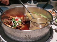 -左庭右院鲜牛肉火锅(浦江欢乐颂店)