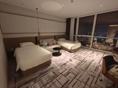 -大连星海皇冠假日酒店