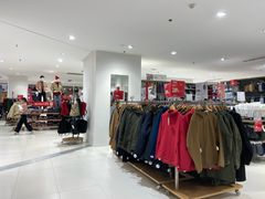 -优衣库(重庆星光时代广场店)