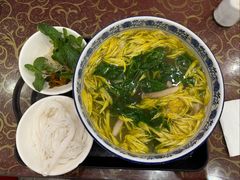 -火烧房子菊花米线(兴盛路店)