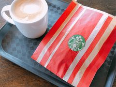 -星巴克臻选(盐城金鹰聚龙湖店)