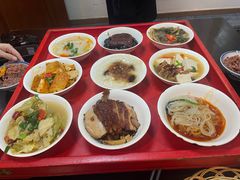 -蓝田九大碗民俗食府(蓝田店)
