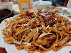 干炒牛河-南记食粥坊·宵夜大排档(莲花总店)