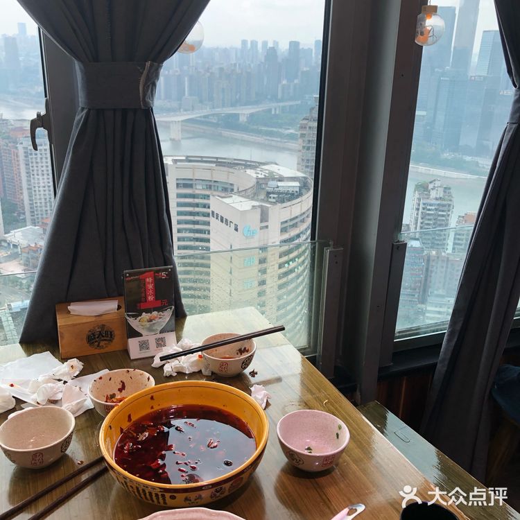 现在方便多了，到店点菜没等多久就上菜了