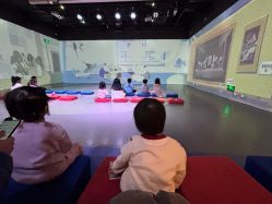 -小鸡哆哆故事屋·儿童乐园(嘉里城店)