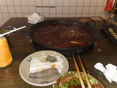 -黄潇洒老火锅(九眼桥宏济巷店)