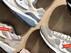 -ABC MART(心斎橋店)