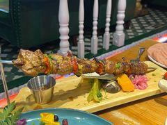 -米德维奇俄式西餐厅(西六道街店)