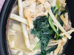 千张排骨煲-阿隆煲店(秀仁苑店)