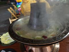 -小辣椒汤锅烧烤(温泉南街店)