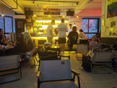 -Mx.cocktail bar