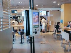 -麦当劳(百荣世贸商城店)