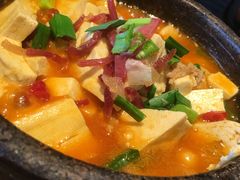 -云海肴·汽锅鸡·云南菜(天山百盛优客店)