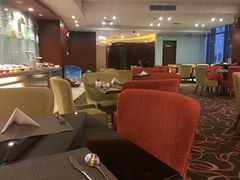 -华强广场酒店-椰香高空自助餐厅