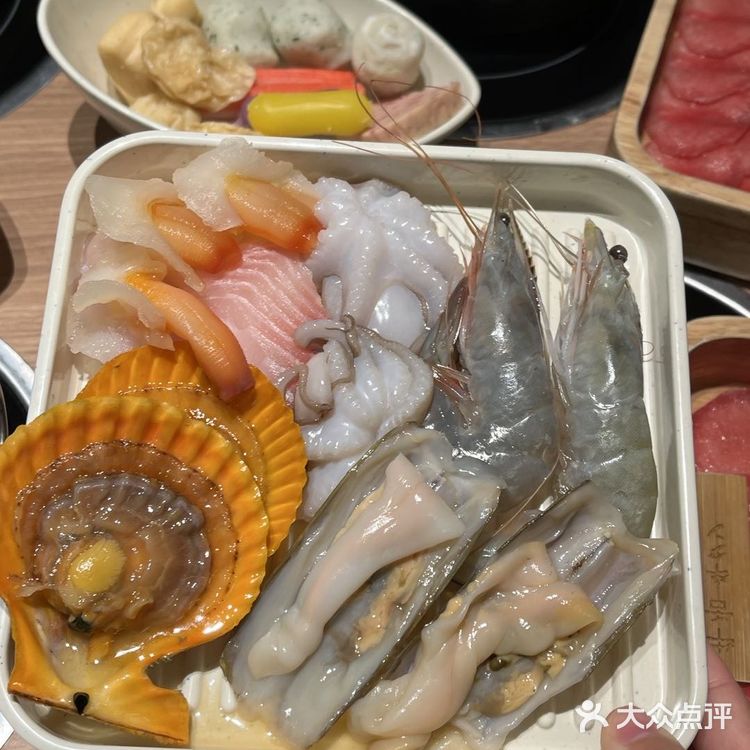 哇哇哇,老板请客 今天部门的人聚餐