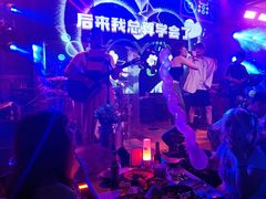 -胡桃里乐队酒馆