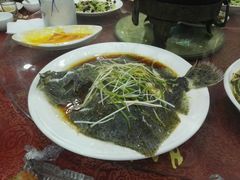 清蒸多宝鱼-叶存利海鲜大馅饺子(东戴河止锚湾店)
