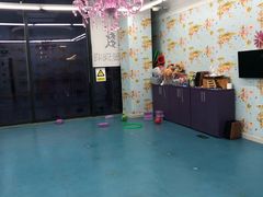 -Isee灰姑娘国际儿童艺术中心(BHGMall店)