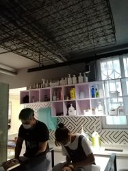 -PE SALON