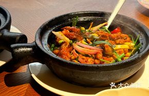 Stir-fried Garlic Pork Ribs with Prosperity