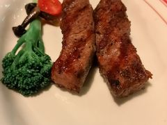 -食间牛排(重庆路万达店)