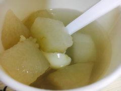 川贝百合炖雪梨-炖物24章·顺时轻养茶(杭州大厦店)