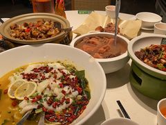 -绿草地·湘菜(7mall店)