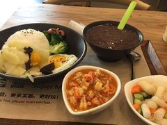 -海盗虾饭·剥好的小龙虾饭(SOHO尚都店)