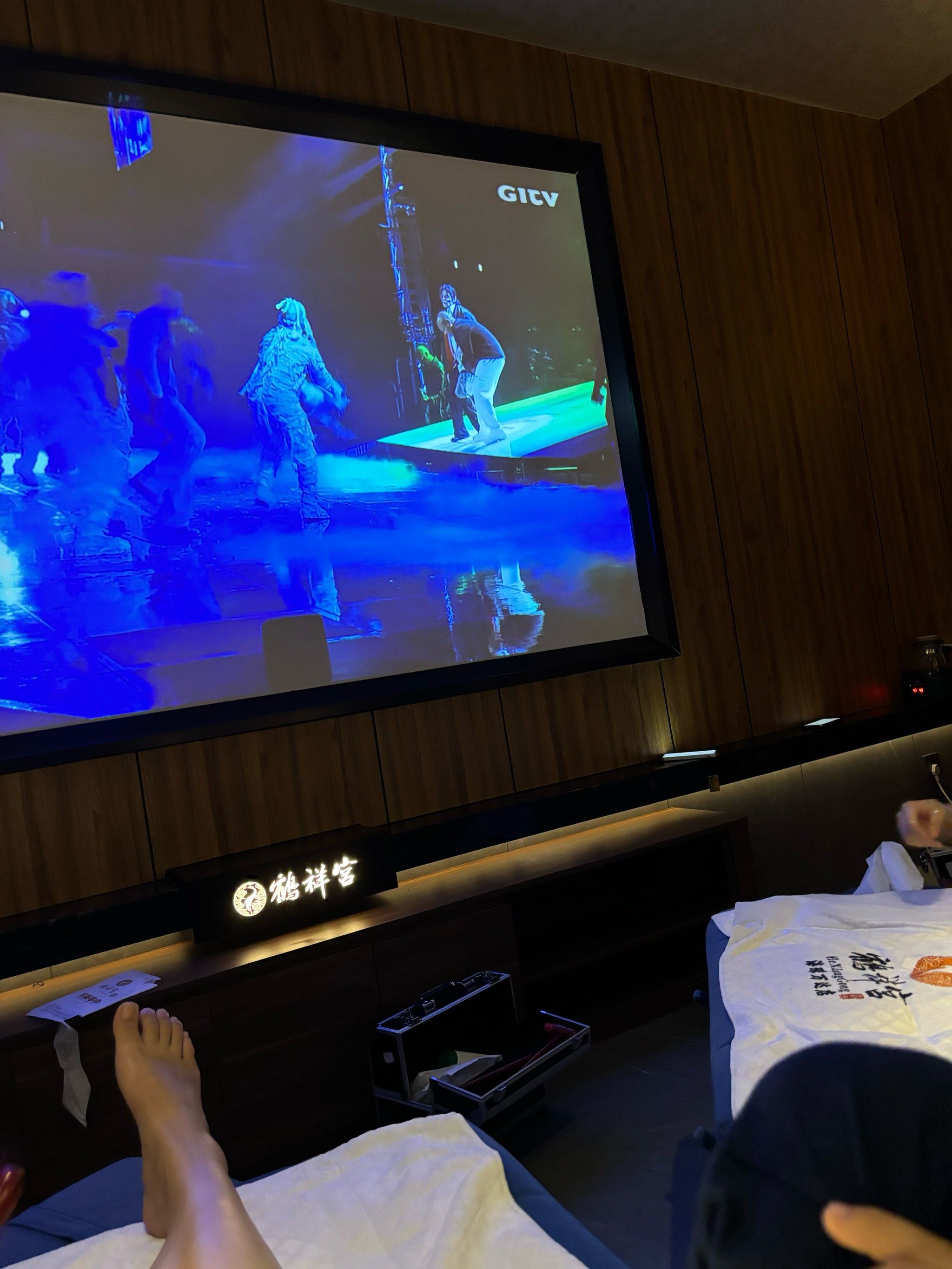 环境不错,几十块包沐足和吃饭,划算