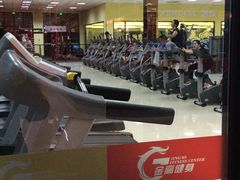 -曹路体育中心