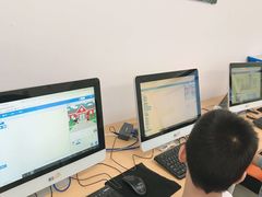 -斯坦星球AI编程·机器人科创·科学实验·信奥·思维·STEM·乐高·竞赛考级(长宁虹桥大融城荟聚中心)