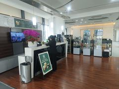 -杭州中升之星奔驰4S店(滨江店)