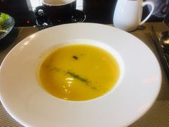 -YUE·6·西式融合餐厅(外滩六号店)