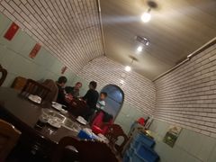 -洞庭洲·防空洞火锅·烧烤·铜锅涮肉(新百广场店)