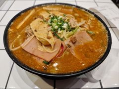 -肥汁米蘭香港米线(长宁来福士店)