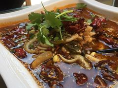 酸菜毛肚-88号小吃店·经典云南菜·地道纳西美食