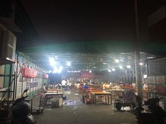 -张记老友聚张小串烧烤夜市